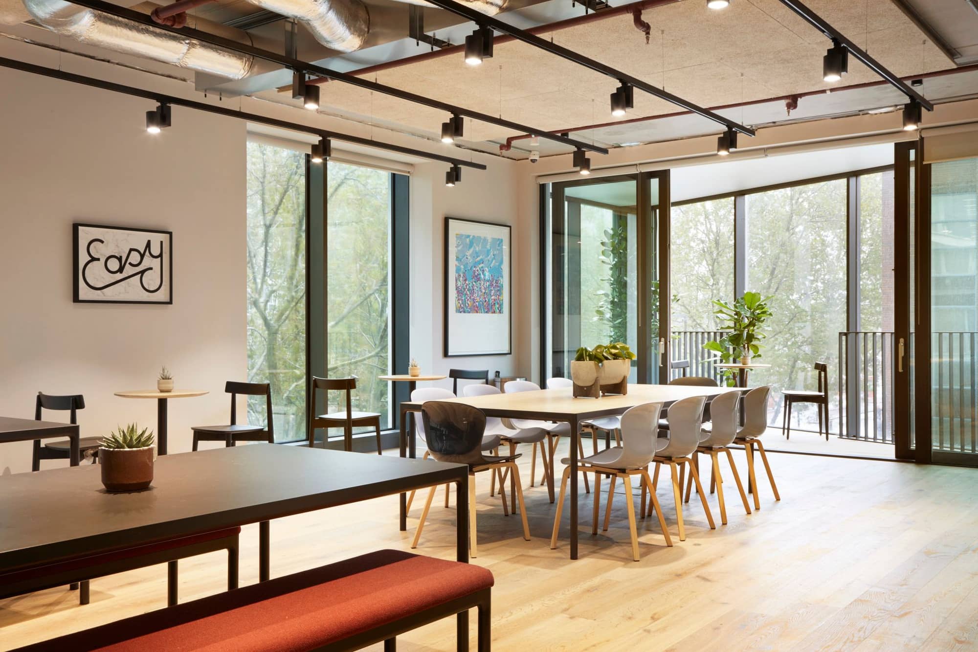 251 Southwark Bridge Road